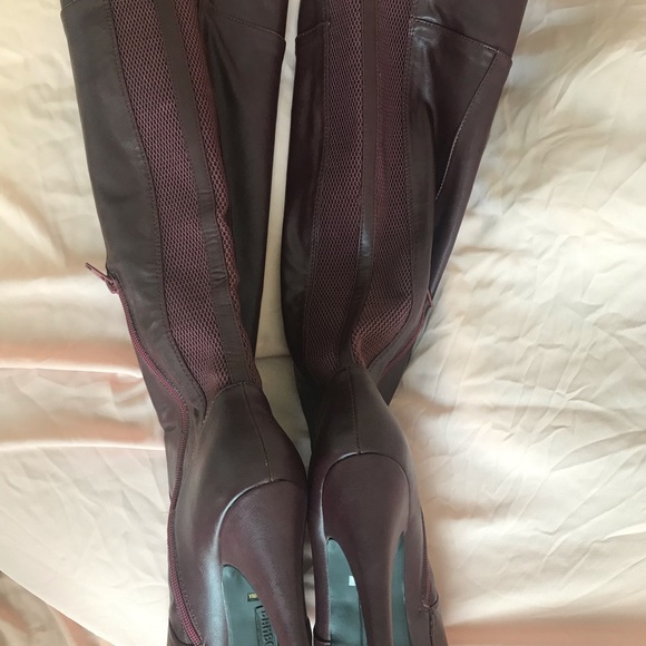 Boots - Picture 5 of 8